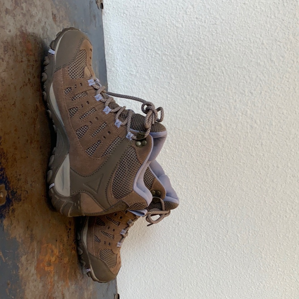 Merrill hiking boots